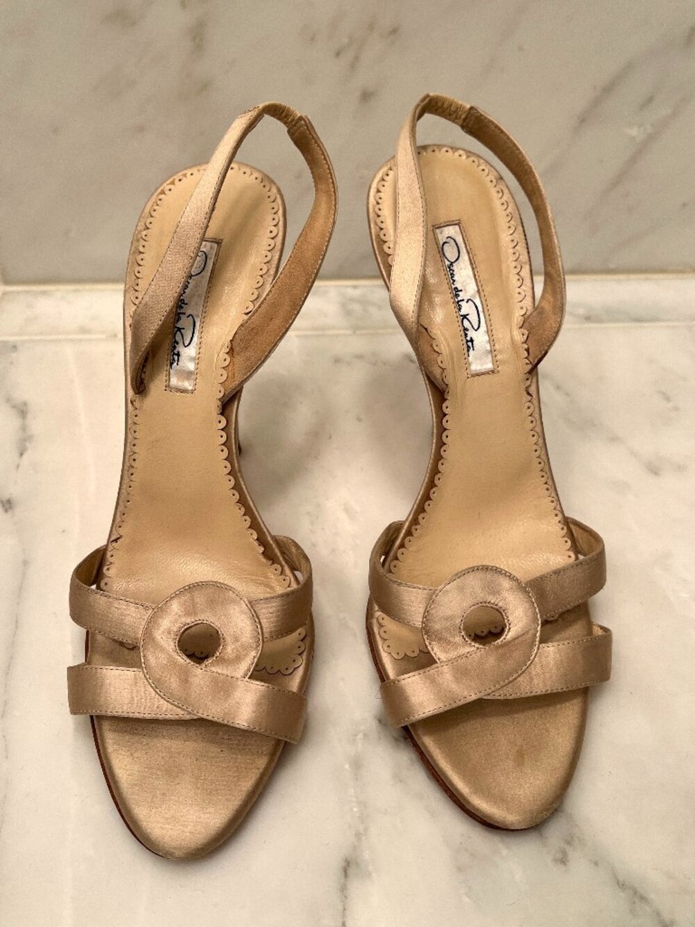 Oscar de la Renta vintage women's champagne slingback sandals, Size 38 (narrow)